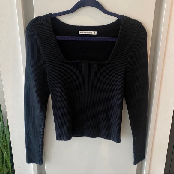 Abercrombie & Fitch | Long-Sleeve Ottoman Squareneck Top | Black | Size M - Picture 6 of 8